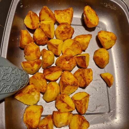 The most perfect roast potatoes that ever existed!