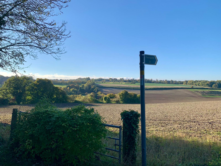 Public footpaths in Kent countryside