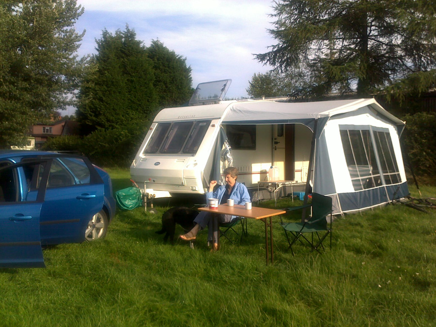 What cab be better: A lovely spot in a loved van with a lovely wife. Oh and some nice food.