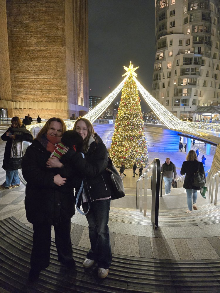 Love mean for me evrything for me lovely wife and me daughter