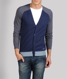 Love is unconditional, to accept them with all their faults and be there through thick and thin;)