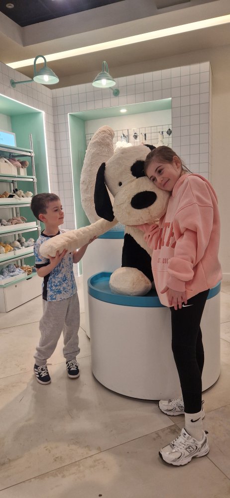 Who needs a Jelly cat, when I have my gorgeous grandchildren to cuddle ❤️ ????